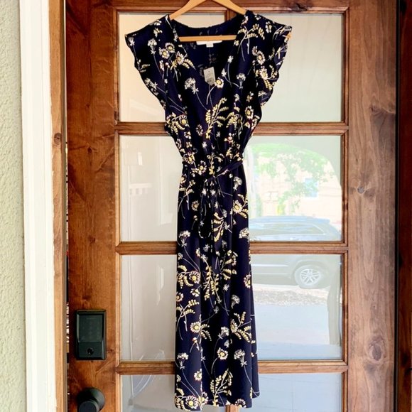 LOFT Dresses & Skirts - NWT - Loft Women’s Petite Blue Floral Midi Dress (Size XXSP)